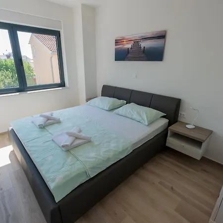 Golden Sunlit Haven Holiday With Pool And Sauna Vodice